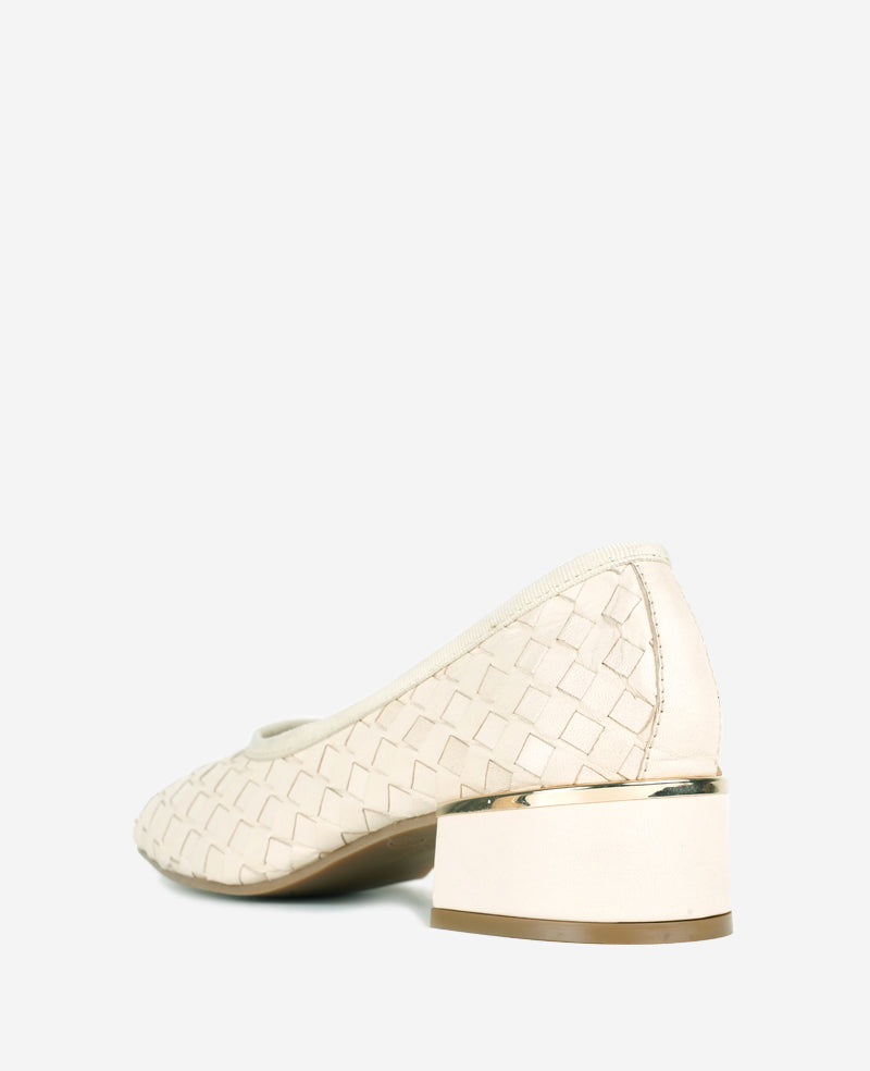 Kenneth Cole Reaction Shoes Birdie Woven Leather Pump décolleté pelle ecrù intrecciata