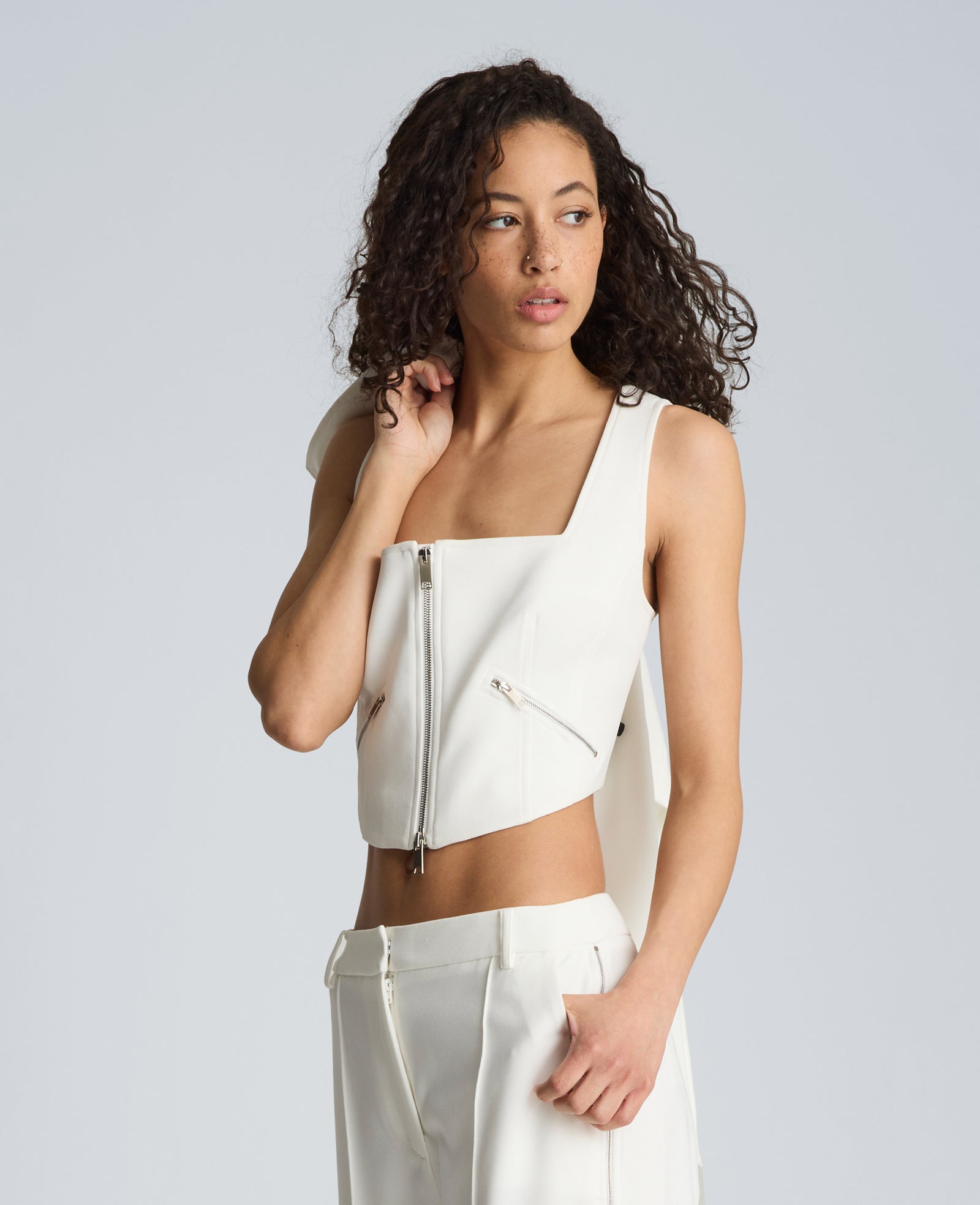 Kenneth Cole Reaction Clothing Fitted Zip Front Bodice with Zip Pockets top bianco cropped