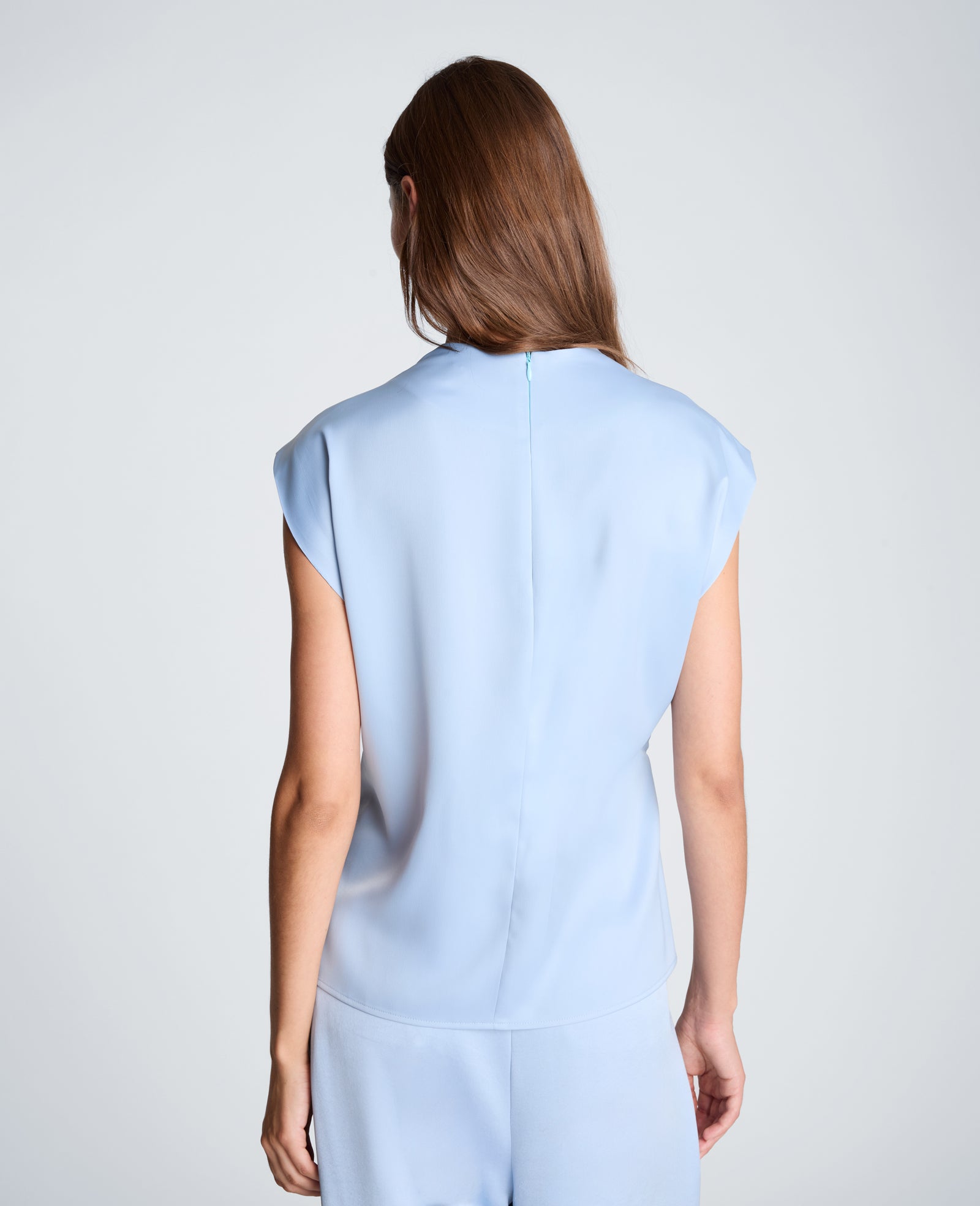 Kenneth Cole Reaction Clothing Belted Drape Neck Blouse blusa blu XS satin