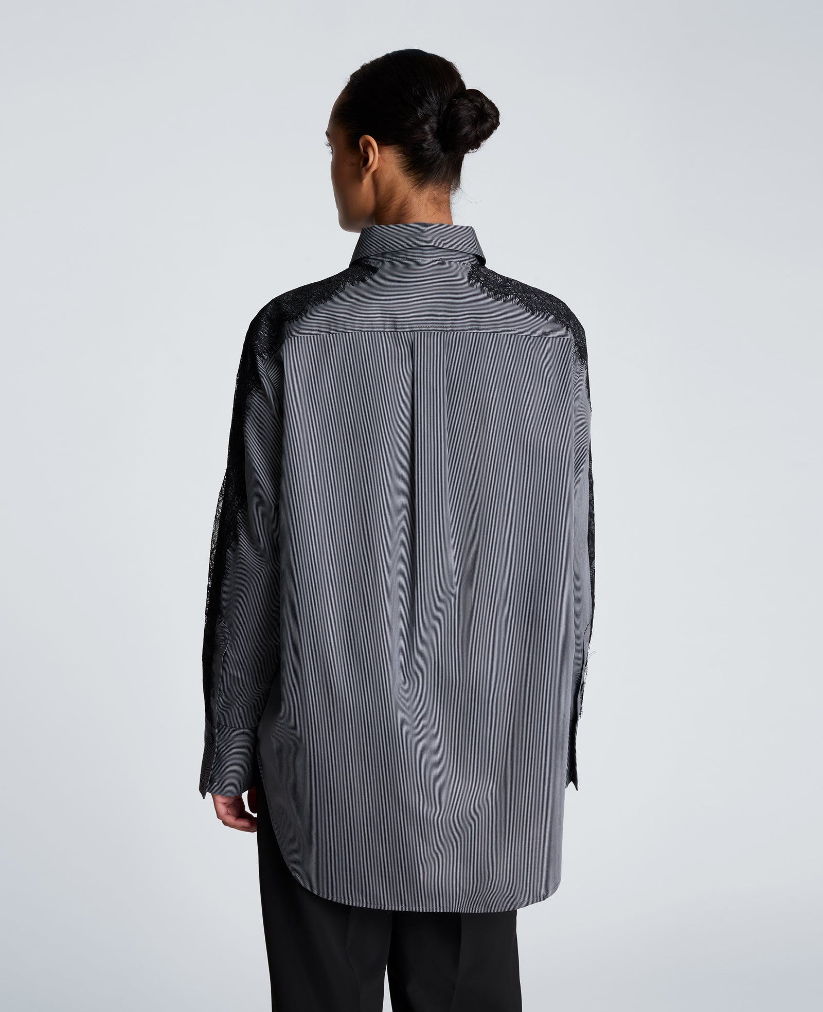 Kenneth Cole Reaction Clothing Button Front Boyfriend Shirt with Lace Trim camicia nera