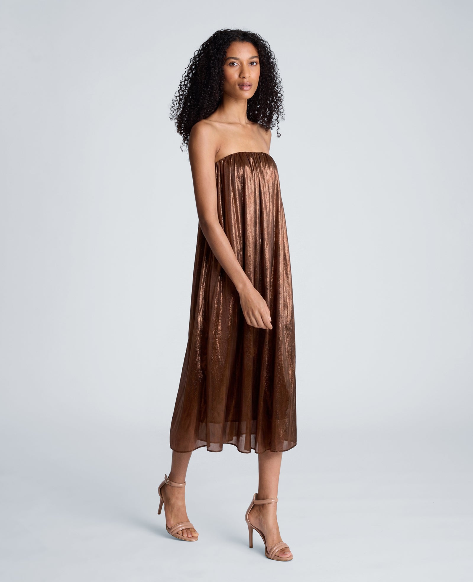 Kenneth Cole Reaction Clothing Strapless Foil Maxi Dress abito lungo rame