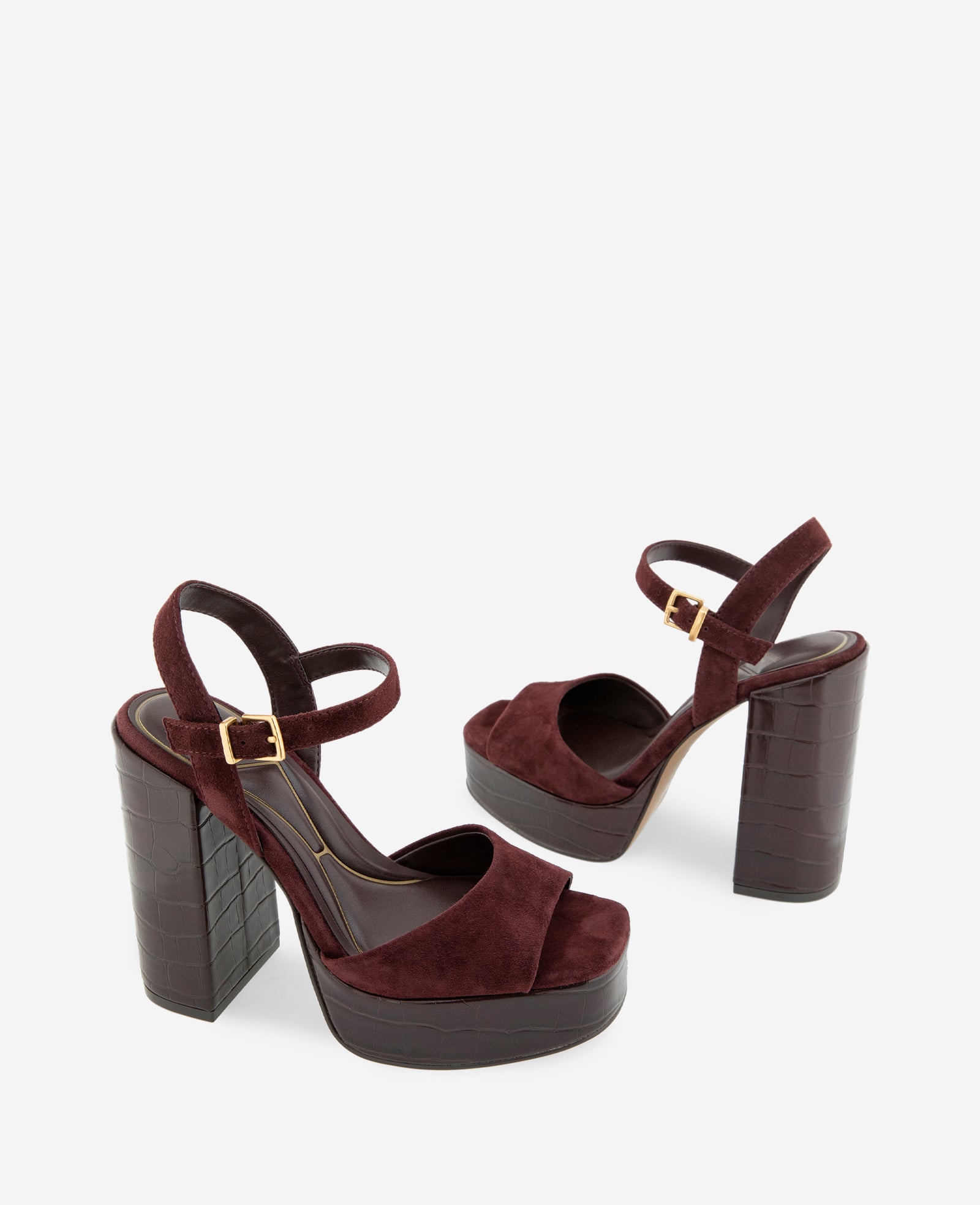 Kenneth Cole Reaction Shoes Parton Kid Suede Heel sandali Andorra Suede con tacco