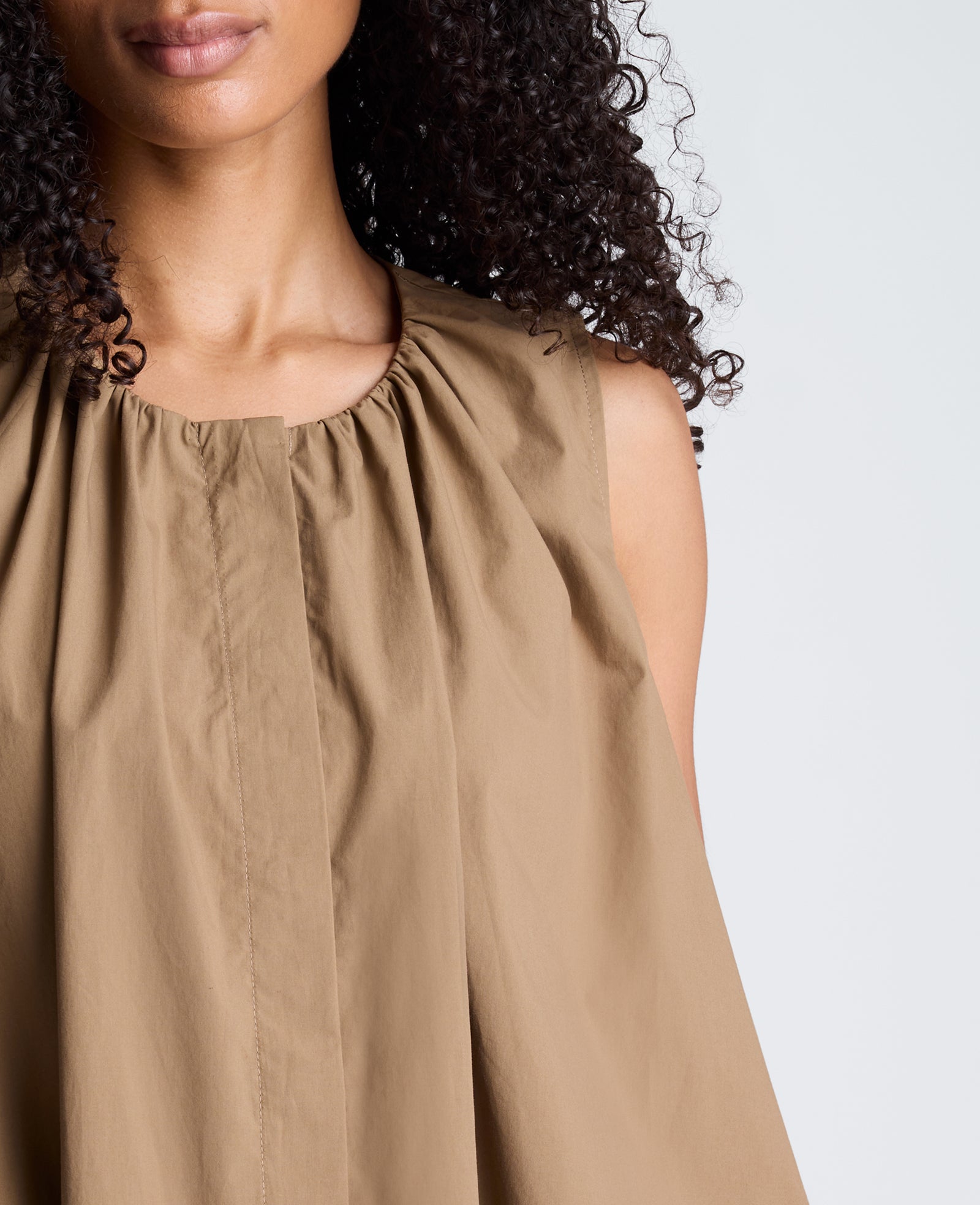 Kenneth Cole Reaction High-Low Tent Shirt camicia dark peanut in cotone elasticizzato