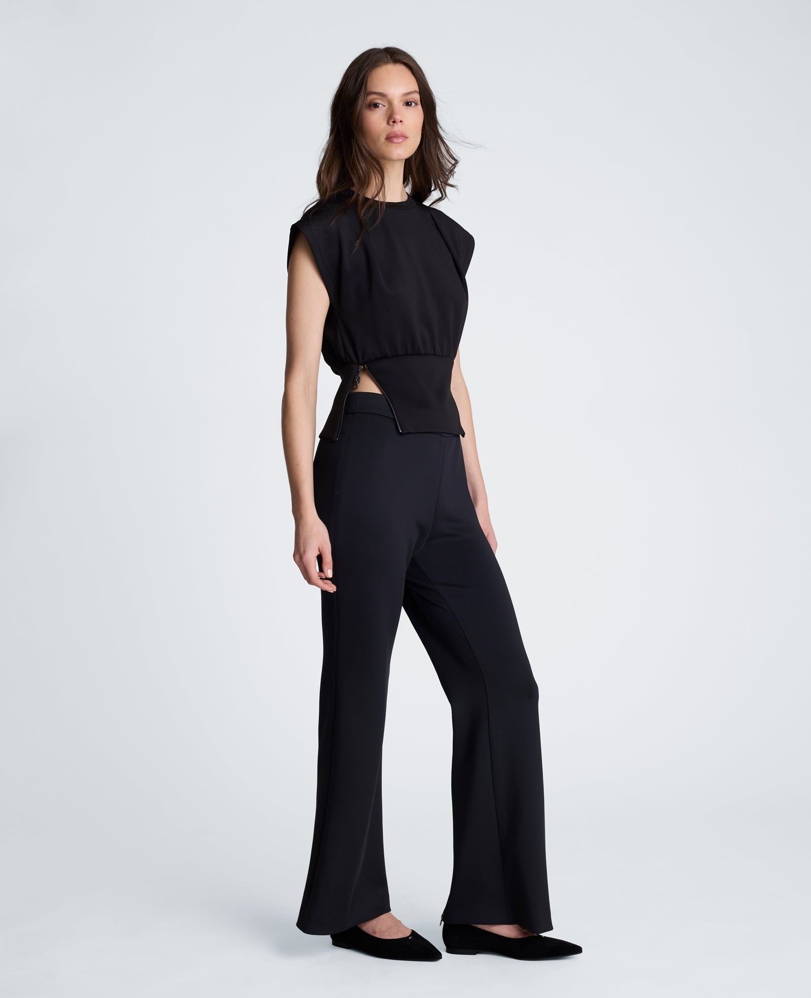 Kenneth Cole Reaction High Rise Pull On Flare Zip Back Pant pantaloni neri vita alta XS-XL