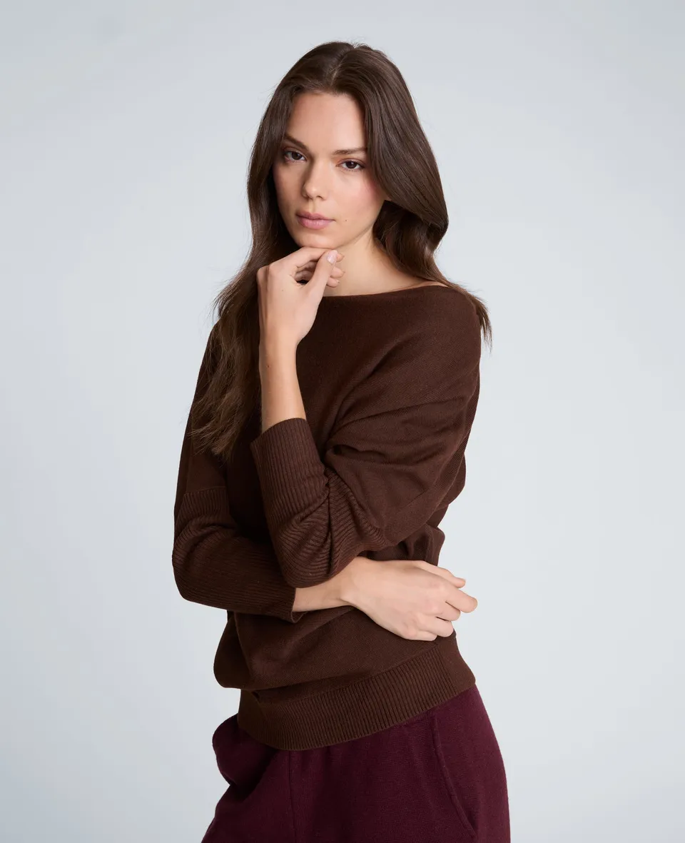 Kenneth Cole Reaction Clothing Asymmetrical Drape Neck Jersey Body Sweater maglione marrone