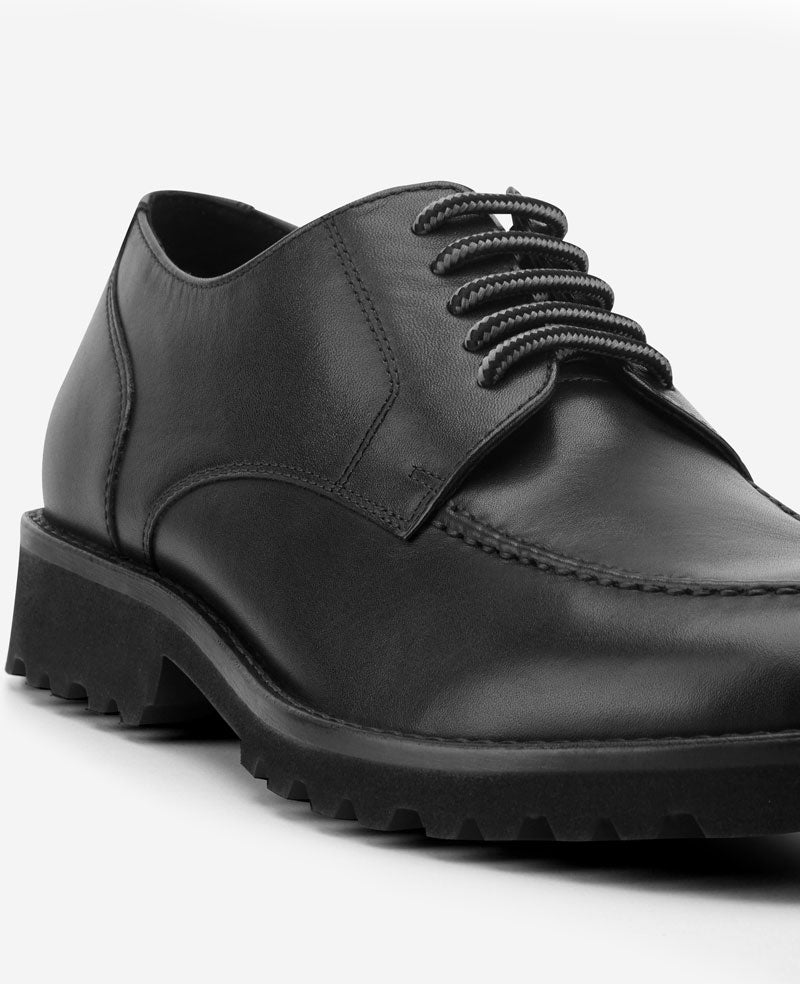Kenneth Cole Reaction Rosco Lug Sole Lace Up Derby scarpe derby nere in pelle