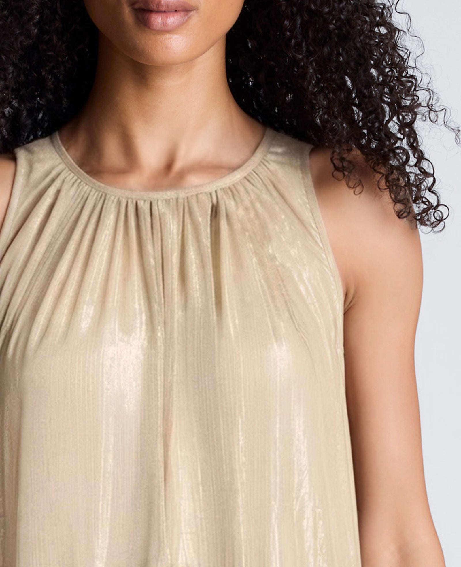 Kenneth Cole Reaction Clothing Gathered Halter Neck Foil Maxi Dress abito maxi oro chiaro