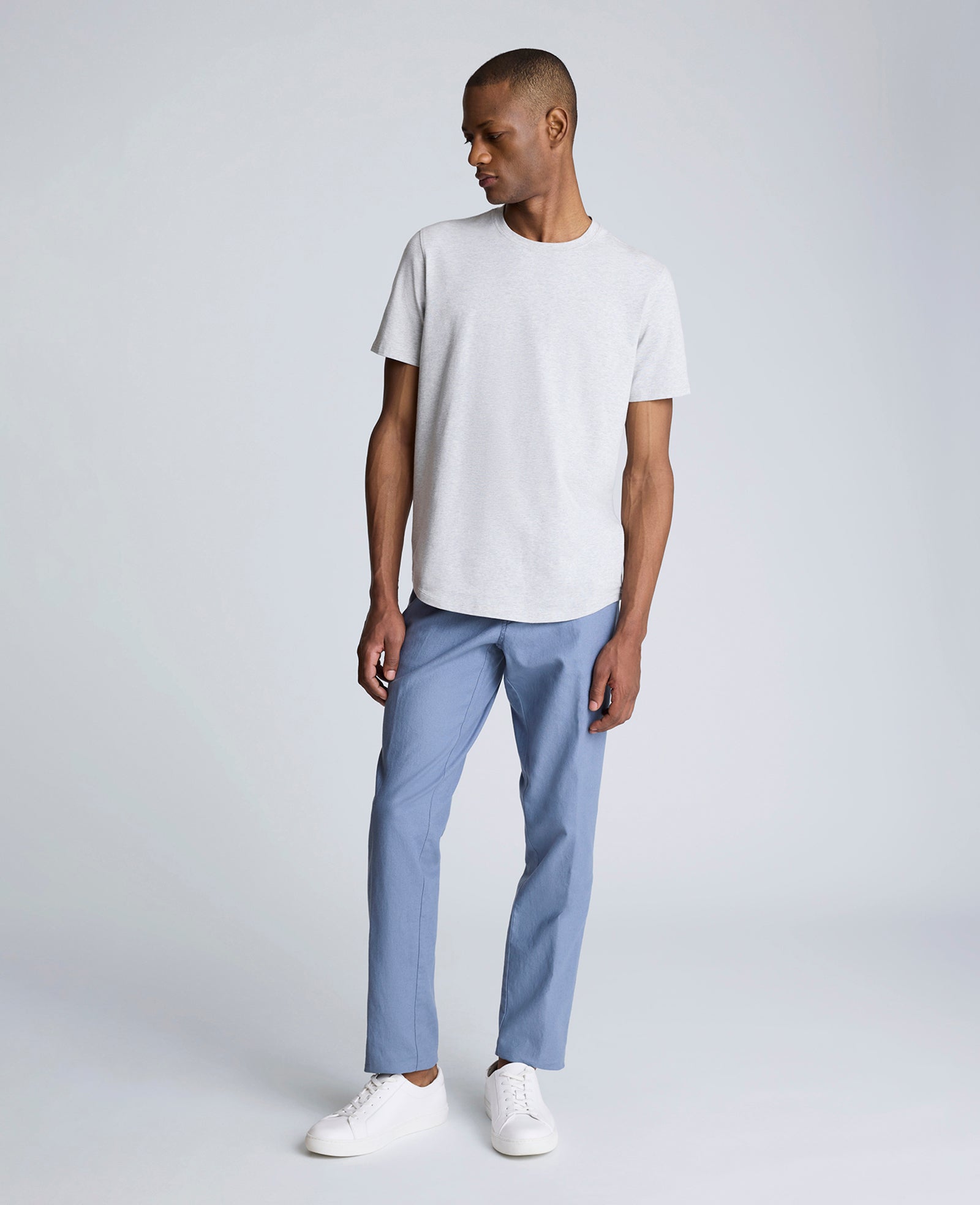Kenneth Cole Reaction Clothing Performance Crew Neck T-Shirt maglietta grigio mélange elasticizzata