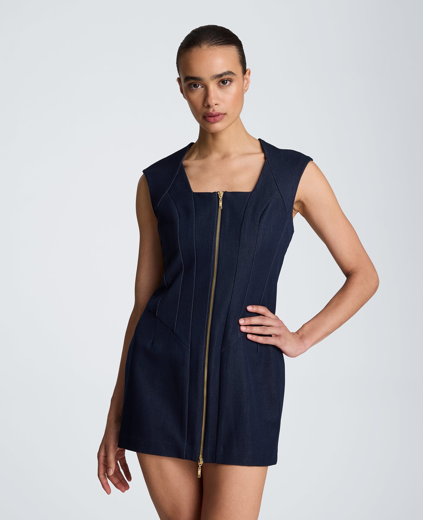 Kenneth Cole Reaction Clothing Halter Neck Zipper Front Mini Dress abito indaco effetto denim