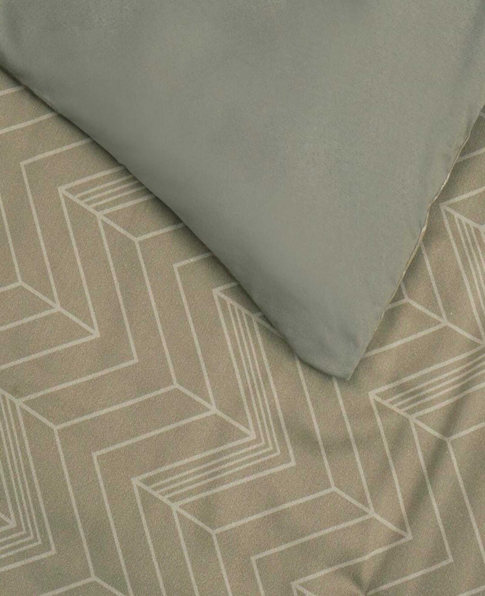 Kenneth Cole Reaction Home & Bedding Delancey Comforter Set set trapunta verde queen leggero