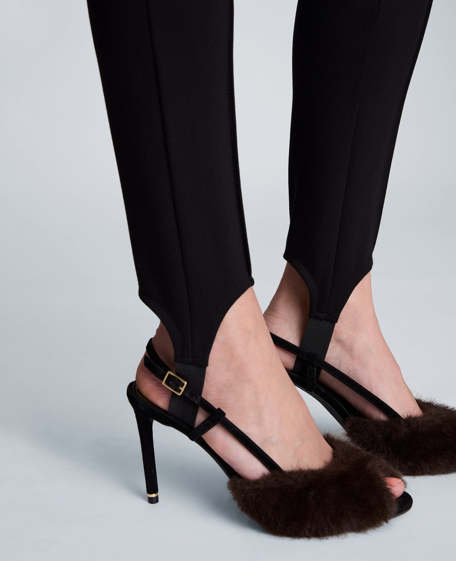Kenneth Cole Reaction Clothing Pull On Stirrup Pintucked Legging leggings neri con staffa