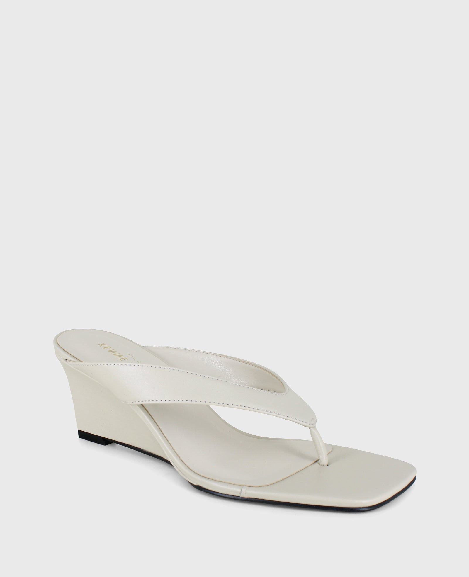 Kenneth Cole Reaction Shoes Susannah Leather Thong Wedge Sandal sandali zeppa ecru