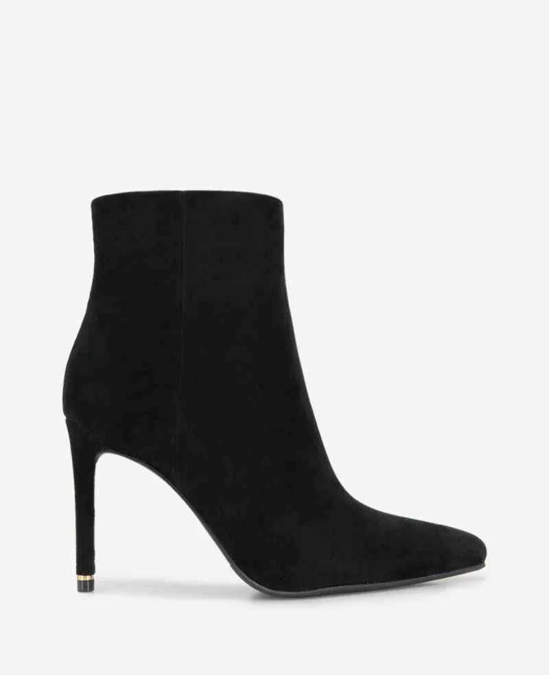 Kenneth Cole Reaction Shoes Quincy Suede Heel Ankle Bootie stivaletti neri in suede