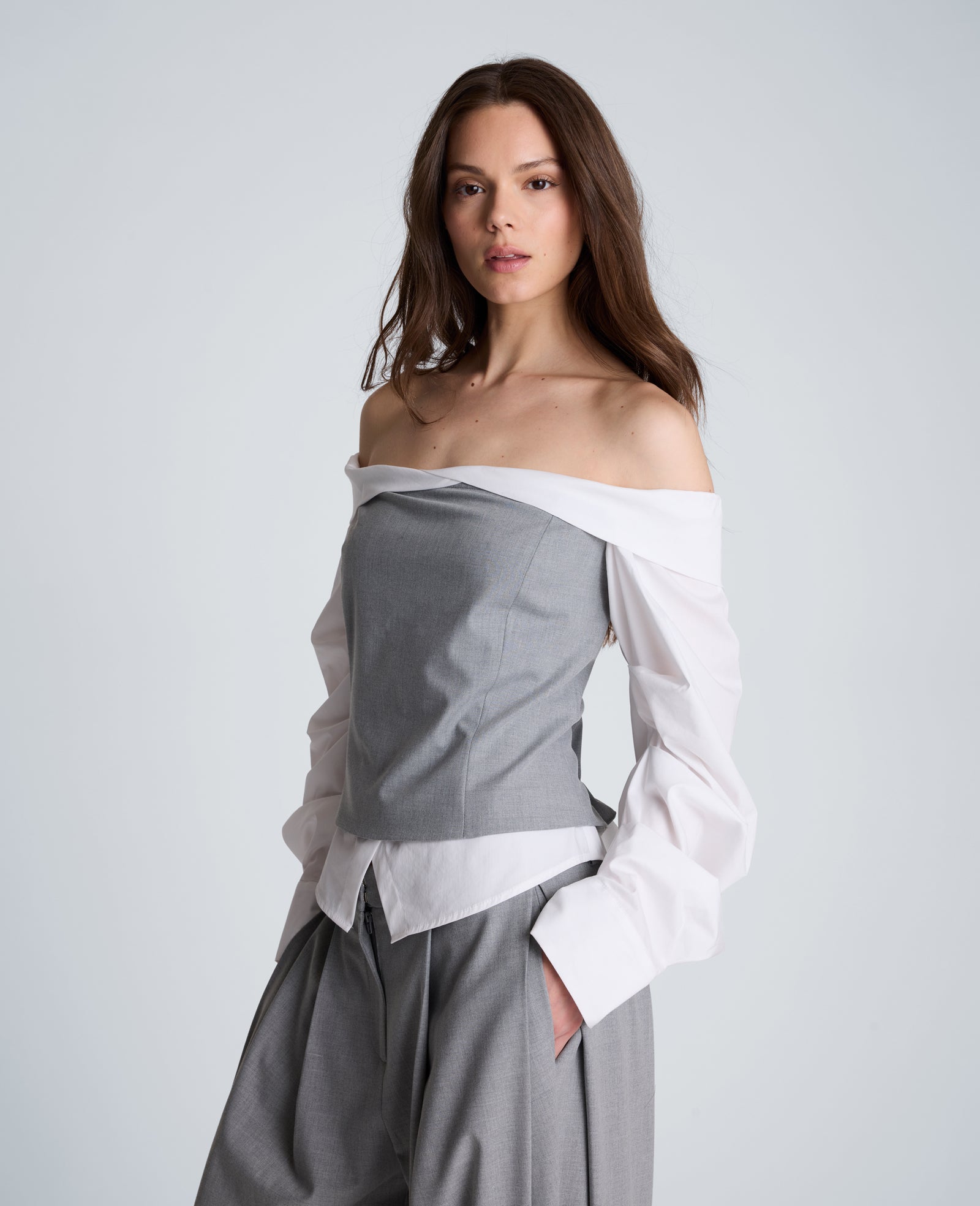 Kenneth Cole Reaction Clothing Off-Shoulder Pleated Sleeve Bustier Top blusa
