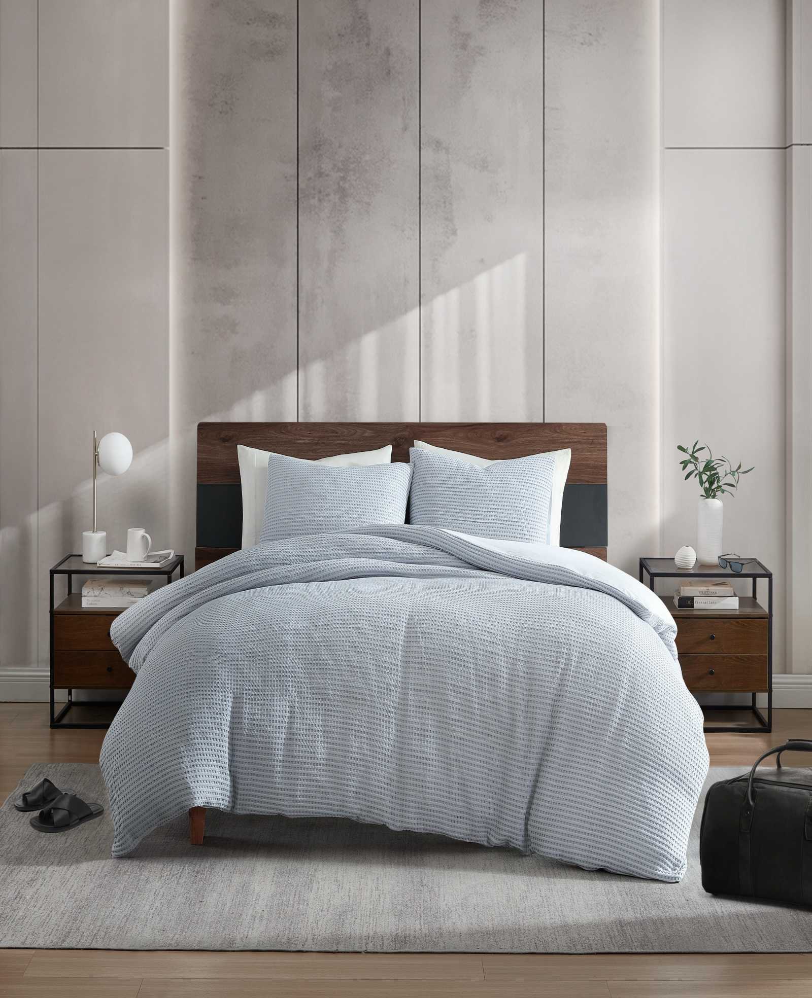 Kenneth Cole Reaction Solid Waffle Comforter Set set trapunta blu Full/Queen in poliestere