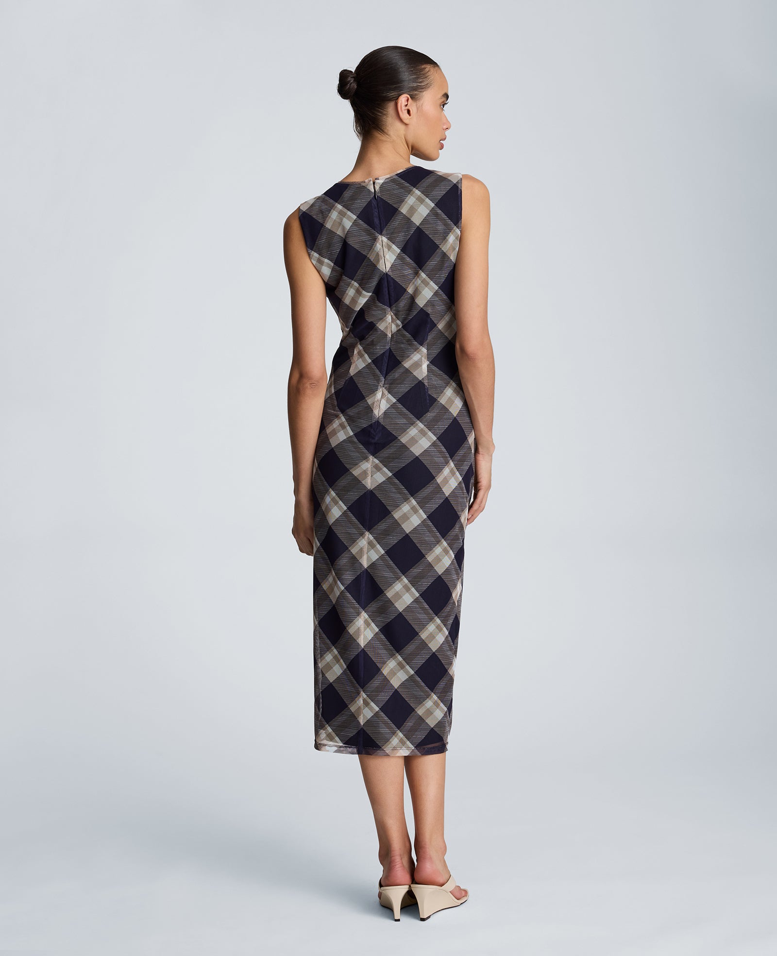 Kenneth Cole Reaction Clothing Side Ruched Midi Dress abito midi blu scuro fantasia