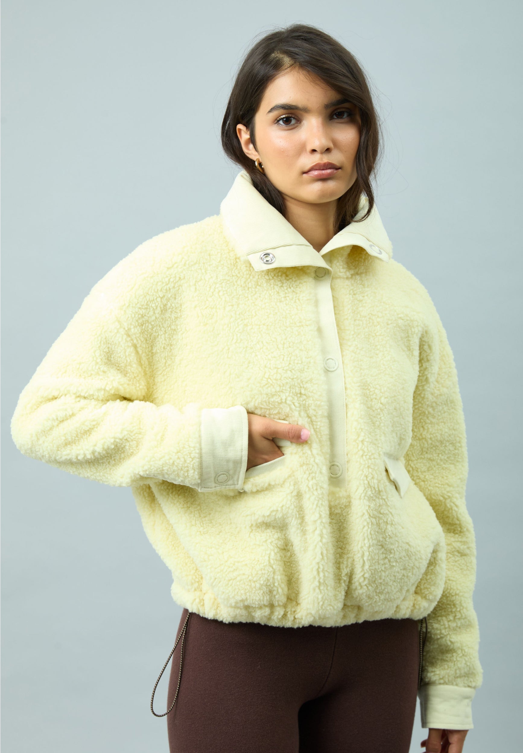 House Of Sunny Womens Tops Teddy Fleece Pullover felpa gialla sherpa