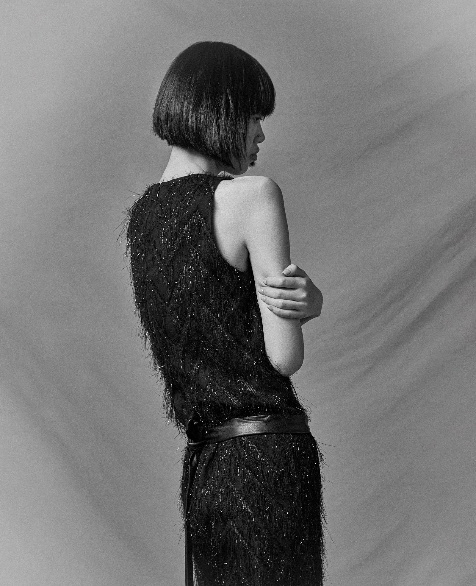 Kenneth Cole Reaction Clothing Fringed Organza Midi Sheath Dress abito midi nero