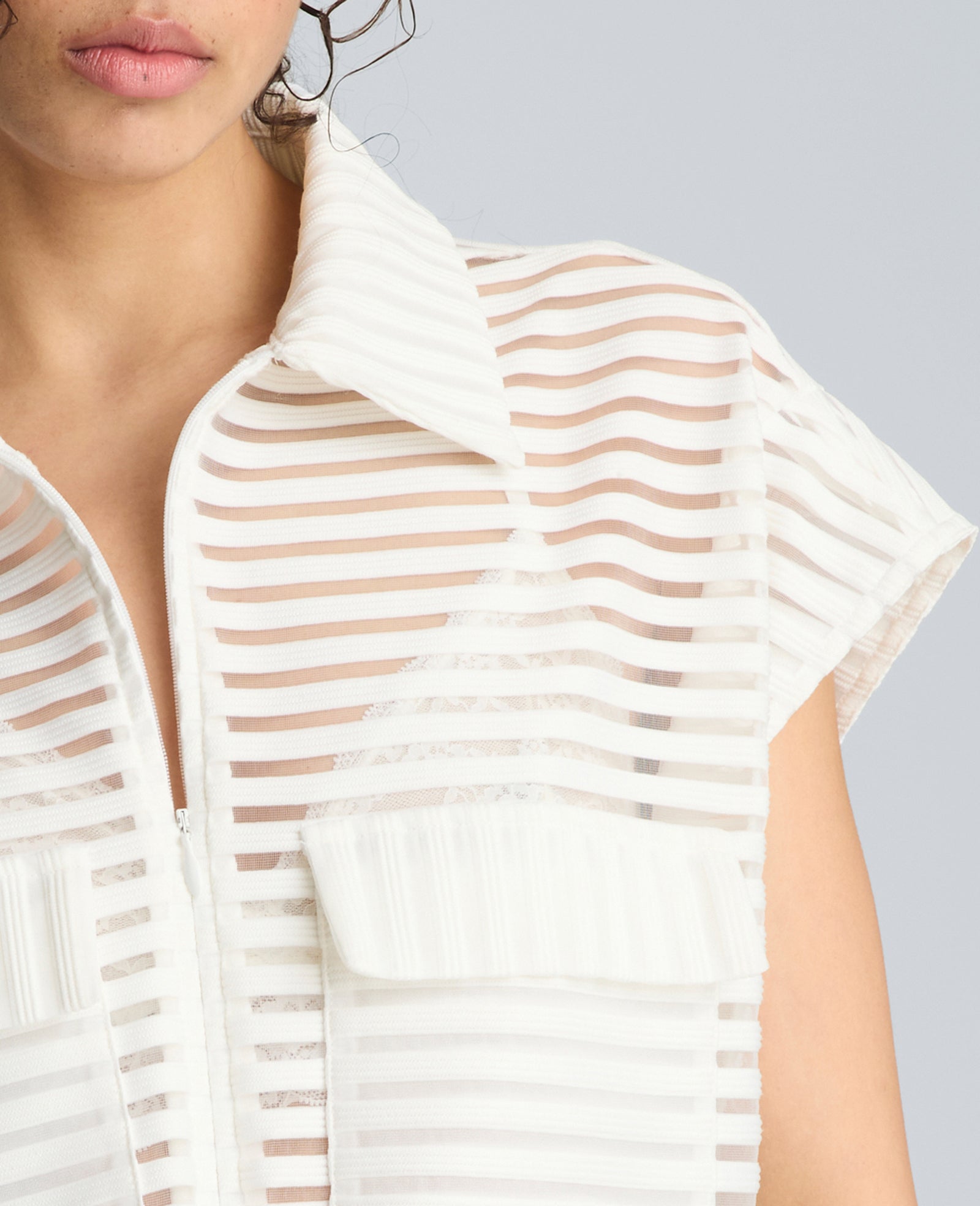 Kenneth Cole Reaction Clothing Zip-Up Vest Cardigan with Chest Pocket gilet bianco con zip