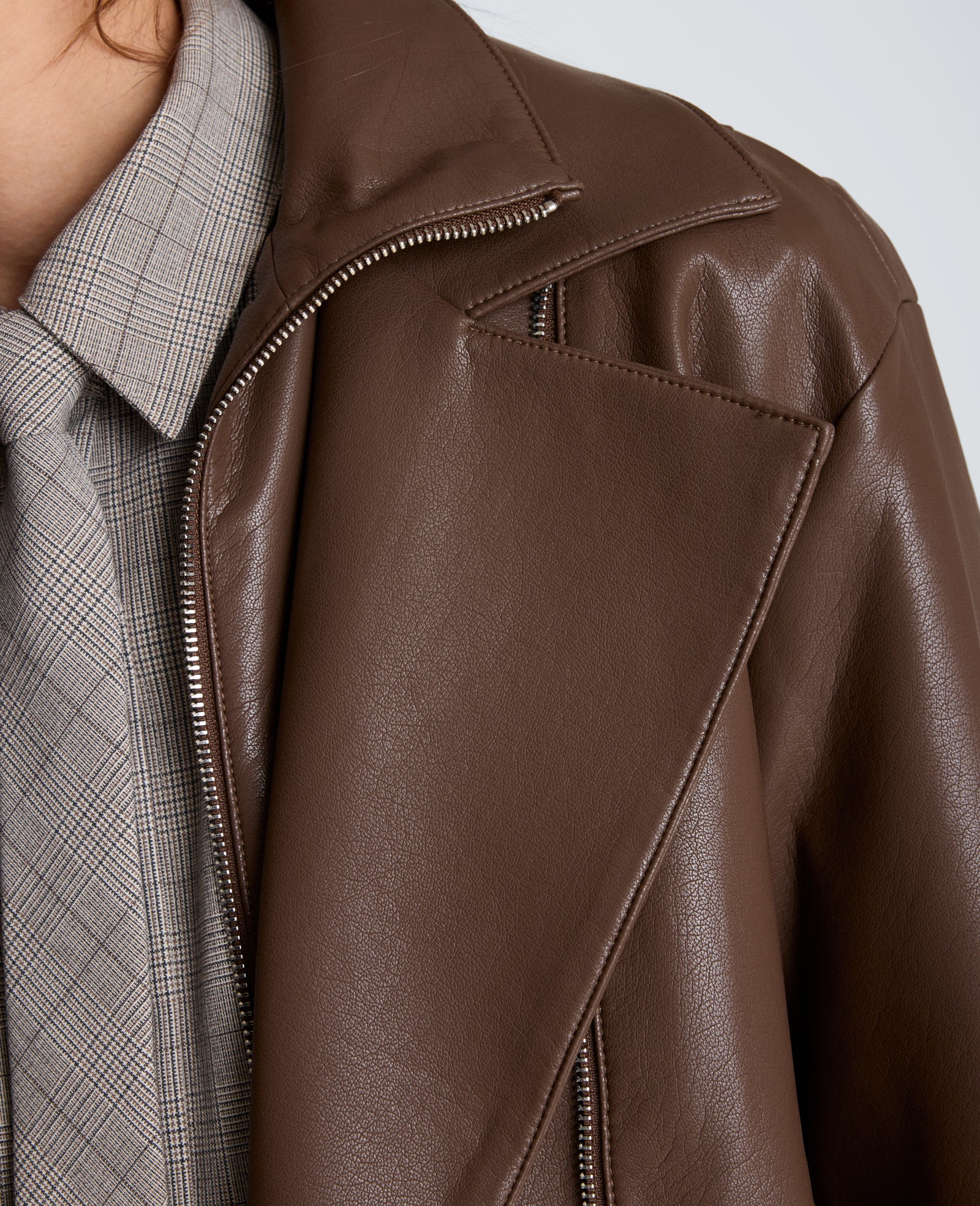 Kenneth Cole Reaction Clothing Asymmetrical Zip Faux Leather Jacket giacca ecopelle caffè