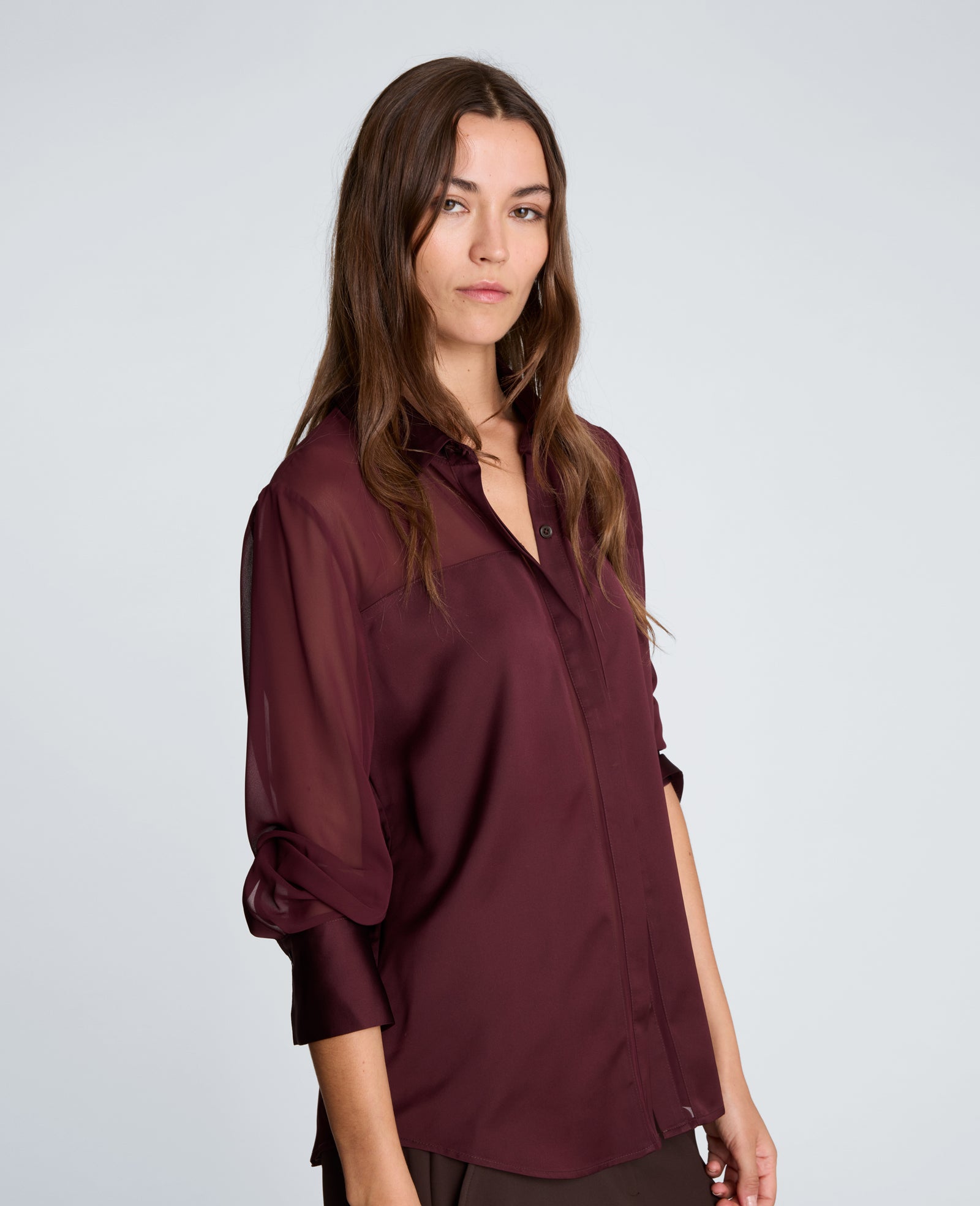 Kenneth Cole Reaction Clothing Long Sleeve Button Front Shirt camicia donna Sugar Beet maniche trasparenti