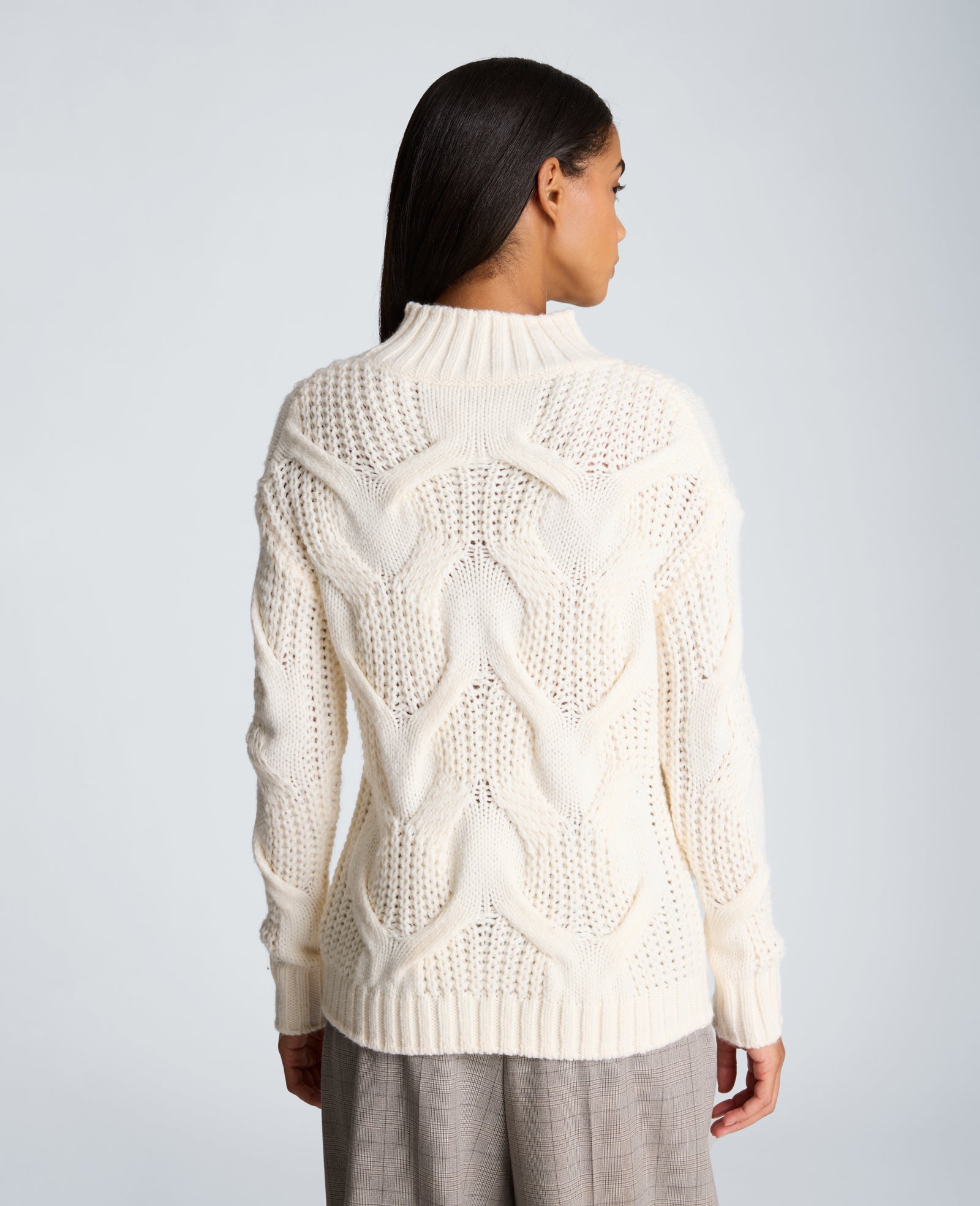 Kenneth Cole Reaction Clothing Oversized Cable Mock Neck Sweater maglione color ostrica