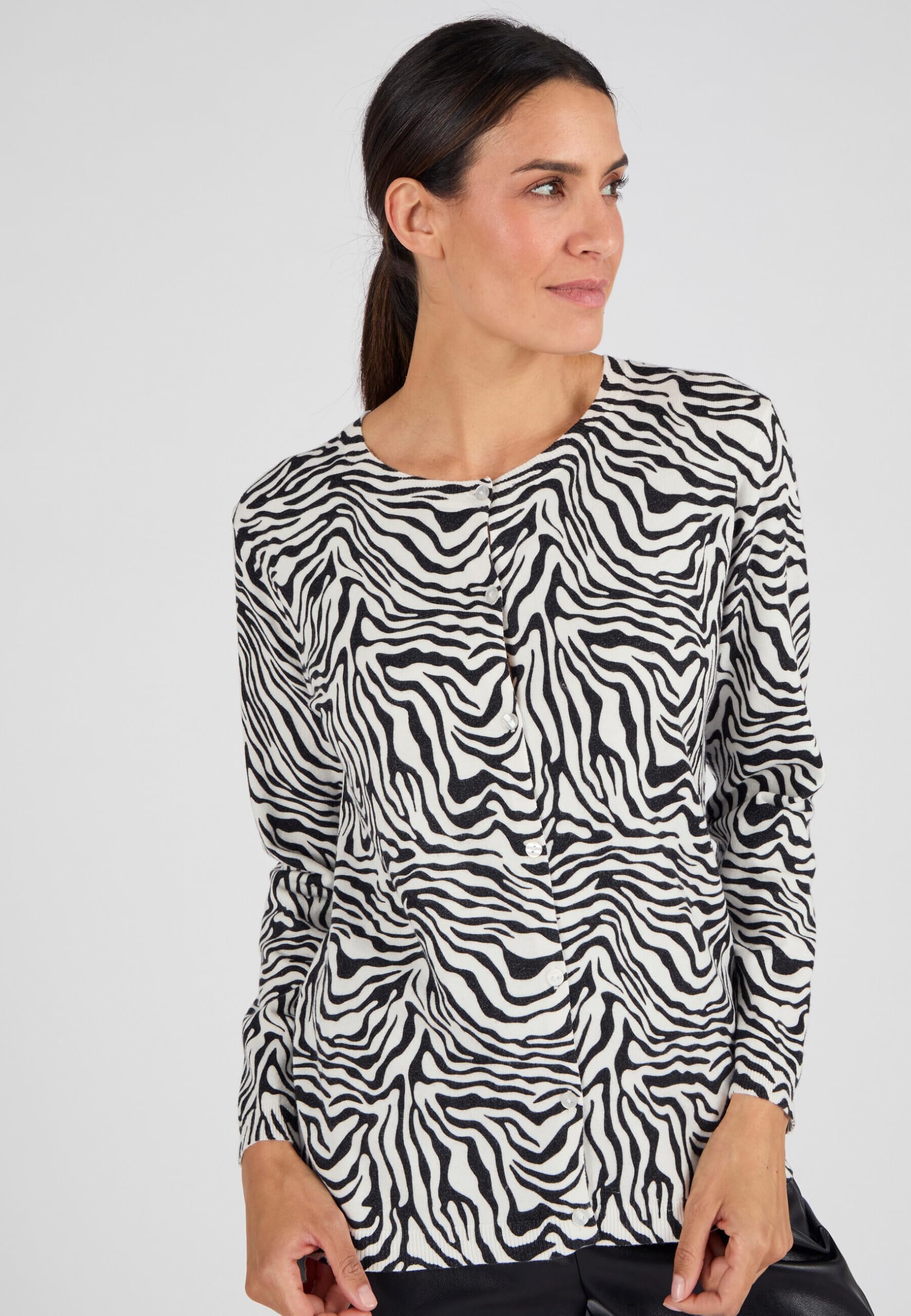 Damart Prêt-à-porter cardigan a maglia sottile 38-40 in viscosa EcoVero