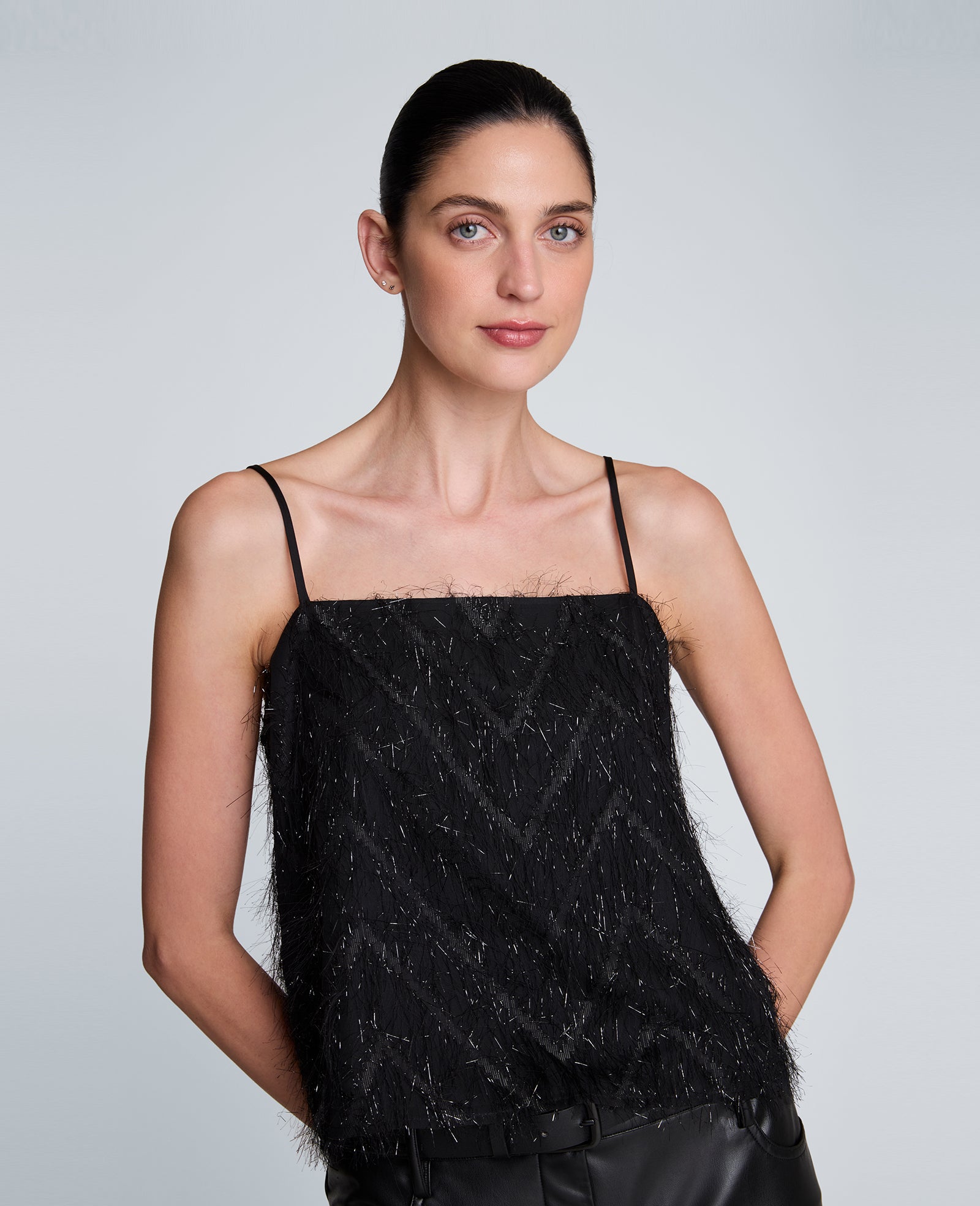 Kenneth Cole Reaction Clothing Cropped Cami top nero corto scollo quadrato testurizzato