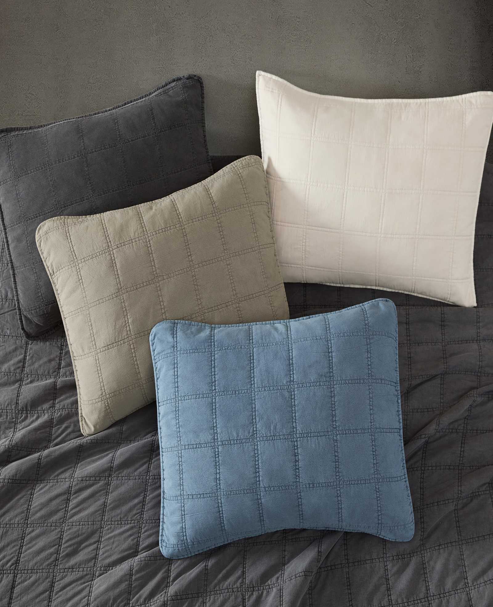 Kenneth Cole Home & Bedding Stonewashed Quilt Set trapunta blu
