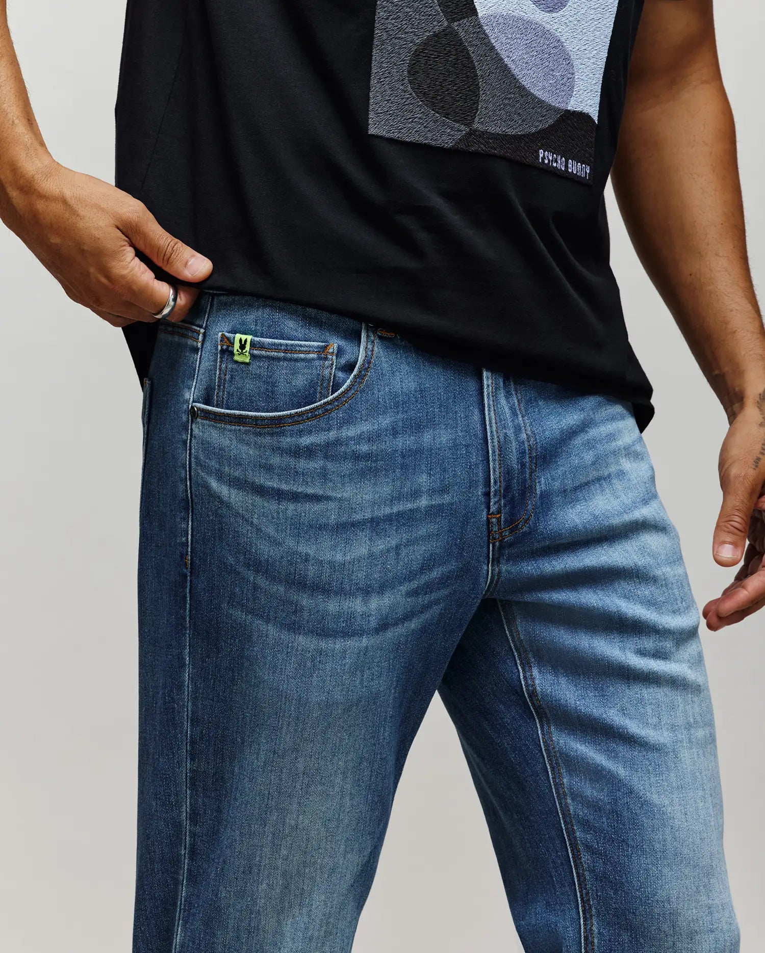 Psycho Bunny Men's Pants MENS EMERSON SLIM FIT DENIM PANT 32 L jeans light wash
